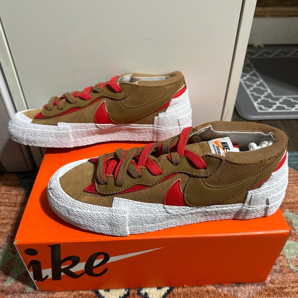Nike Blazer Low/Sacai LT British Tan/University Red Men's‎ 6.5 Women's 8 - Picture 5 of 8